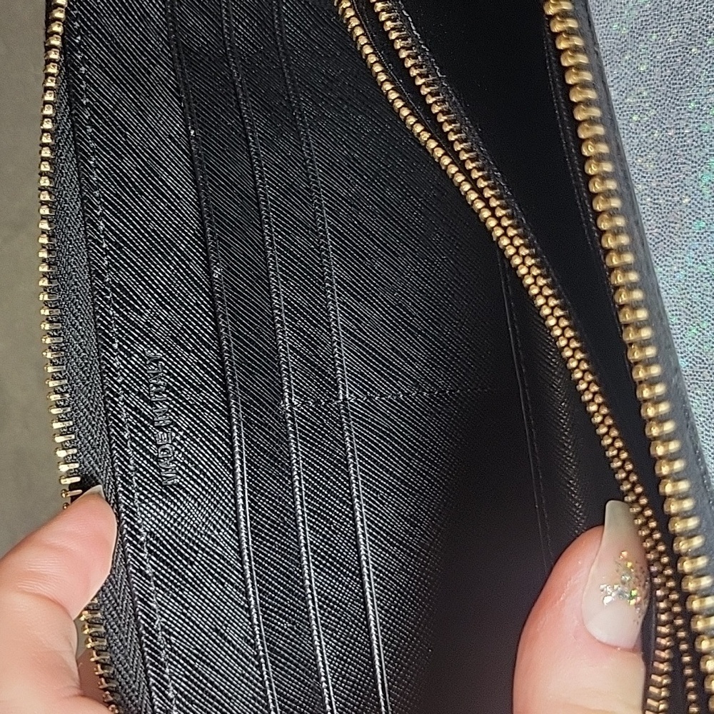 Prada Black Saffiano Textured Leather Zip Around Continental Long Wallet - Picture 9 of 12
